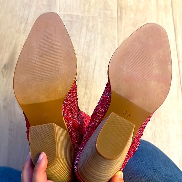 NWOT Cozzy Girl Fuchsia Rhinestone Boots - Picture 9 of 13